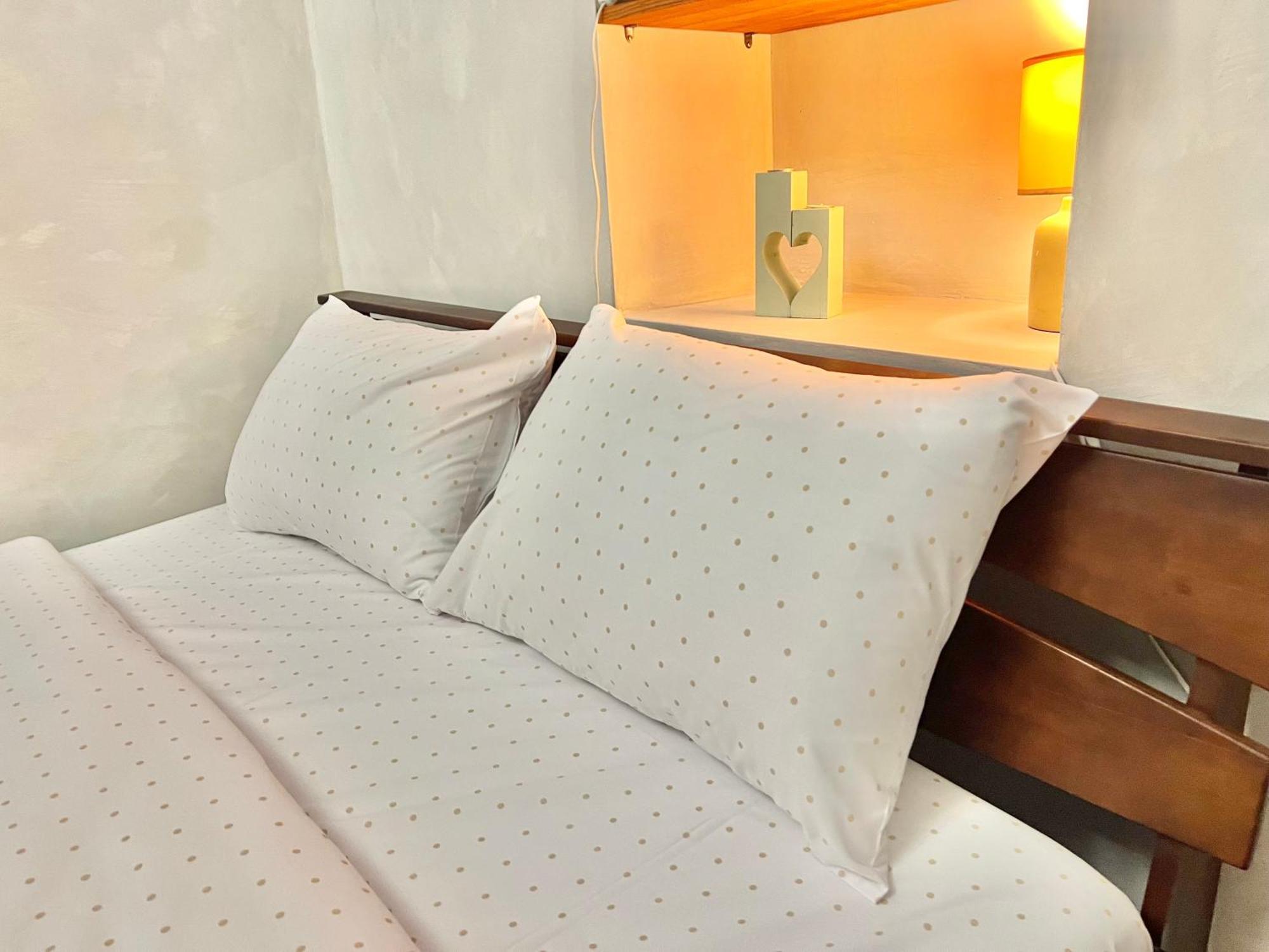 Art Apartment On Kylisha Str 리비프 외부 사진