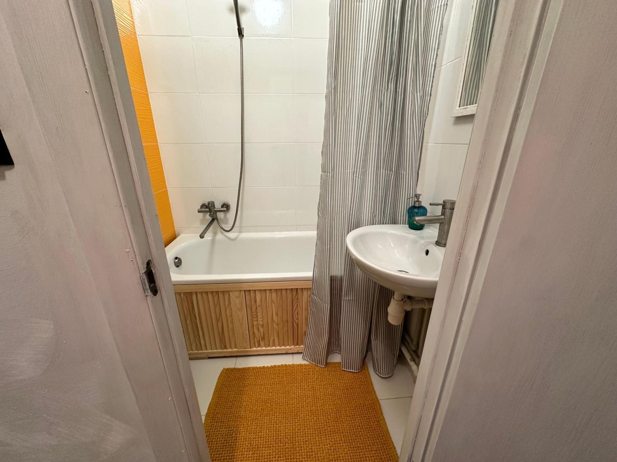 Art Apartment On Kylisha Str 리비프 외부 사진